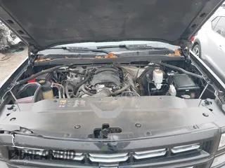 2015 Chevrolet Silverado 1500 LTZ with VIN 3GCUKSEC1FG400888, listed as a IAAI auction lot 41449692 with 93,958 mi miles. Bid and sale history available at carsss.com. Image 10.