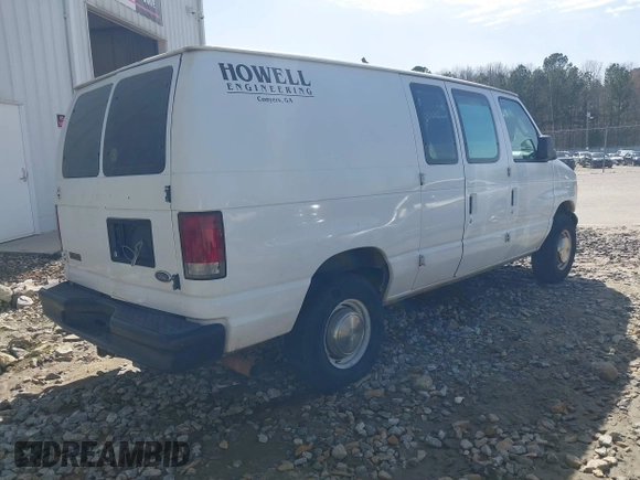 2005 Ford Econoline Cargo with VIN 1FTNE24L15HA46713, listed as a IAAI auction lot 41727365 with 424,135 mi miles. Bid and sale history available at carsss.com. Image 4.