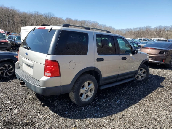 2003 Ford Explorer XLT with VIN 1FMDU73K13UB34908, listed as a Copart auction lot 49985605 with 220,129 mi miles and Salvage Title. Bid and sale history available at carsss.com. Image 3.