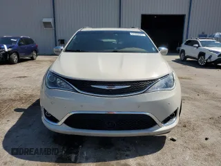 2020 Chrysler Pacifica Limited with VIN 2C4RC1GG8LR116368, listed as a Copart auction lot 61399525 with 78,896 mi miles and Non repairable. Bid and sale history available at DreamBid. Image 5.