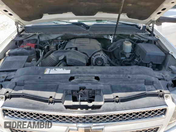 2011 Chevrolet Tahoe LS with VIN 1GNSCAE04BR158586, listed as a Copart auction lot 60076755 with 278,917 mi miles and Clean title. Bid and sale history available at DreamBid. Image 12.