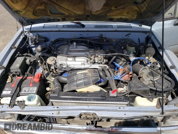 1991 Toyota Pickup DLX с VIN JT4VN13D2M5048913, выставлен на аукционе Copart как лот 54565315 с пробегом 284 115 миль миль и Списание • Salvage title. История ставок и продаж доступна на DreamBid. Изображение 11.
