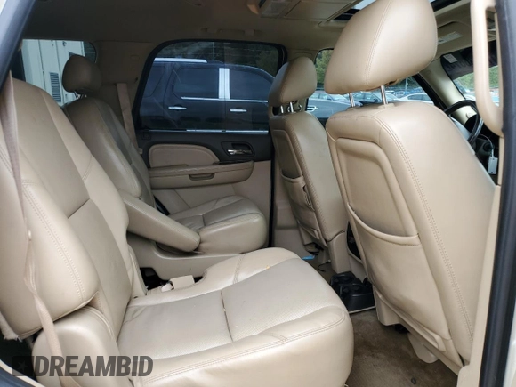 2010 GMC Yukon Denali with VIN 1GKUCEEF2AR119463, listed as a Copart auction lot 71236674 with 233,731 mi miles and Salvage Title. Bid and sale history available at carsss.com. Image 10.