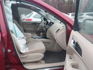 2015 Nissan Pathfinder S with VIN 5N1AR2MN9FC689700, listed as a IAAI auction lot 41561038 with 161,038 mi miles. Bid and sale history available at carsss.com. Image 5.