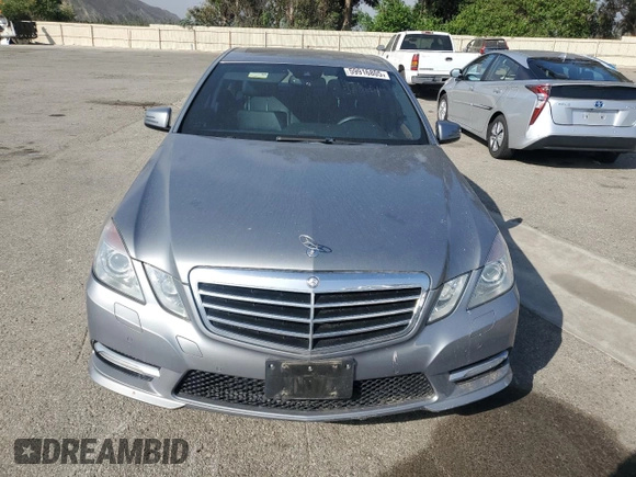 2013 Mercedes-Benz E 350 Luxury with VIN WDDHF5KB9DA672755, listed as a Copart auction lot 59916805 with 117,688 mi miles and Clean title. Bid and sale history available at DreamBid. Image 5.