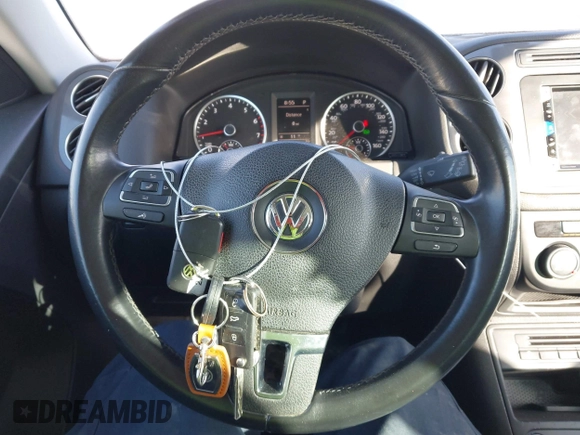 2016 Volkswagen Tiguan S with VIN WVGBV7AX3GW522378, listed as a IAAI auction lot 41391294 with 106,278 mi miles and . Bid and sale history available at DreamBid. Image 11.