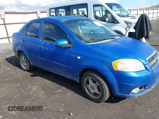 2008 Chevrolet Aveo LS with VIN KL1TD566X8B259886, listed as a IAAI auction lot 41739803 with 204,878 mi miles. Bid and sale history available at carsss.com. Image 1.