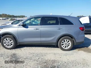 2020 Kia Sorento LX with VIN 5XYPG4A36LG698767, listed as a IAAI auction lot 40711932 with 38,979 mi miles. Bid and sale history available at carsss.com. Image 14.