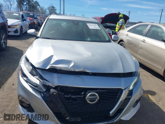 2019 Nissan Altima 2.5 SL with VIN 1N4BL4EV1KC248311, listed as a IAAI auction lot 41826242 with 107,101 mi miles. Bid and sale history available at carsss.com. Image 12.