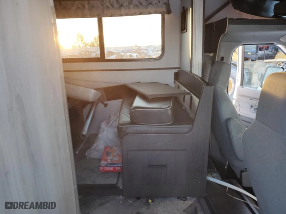 2019 Ford Econoline Commercial Cutaway with VIN 1FDXE4FS8KDC59052, listed as a Copart auction lot 54584484 with NaN miles and Salvage Title. Bid and sale history available at carsss.com. Image 5.