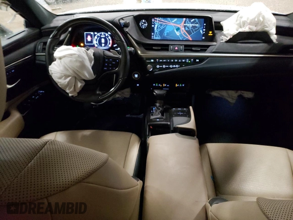 2021 Lexus ES 250 z VIN 58AD11D17MU007781, wystawiony jako Copart lot #46686255 z przebiegiem 46 571 mil mil oraz Nie do naprawy • Non repairable. Historia ofert i sprzedaży dostępna na DreamBid. Obrazek 8.