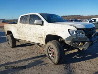 2016 Chevrolet Colorado 4WD Z71 with VIN 1GCGTDE31G1250769, listed as a IAAI auction lot 41235584 with 1 mi miles. Bid and sale history available at carsss.com. Image 1.