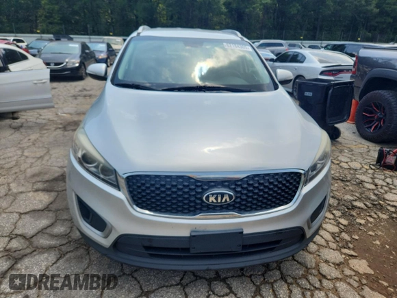 2017 Kia Sorento LX with VIN 5XYPGDA59HG320340, listed as a Copart auction lot 62184305 with 227,740 mi miles and Clean title. Bid and sale history available at DreamBid. Image 5.