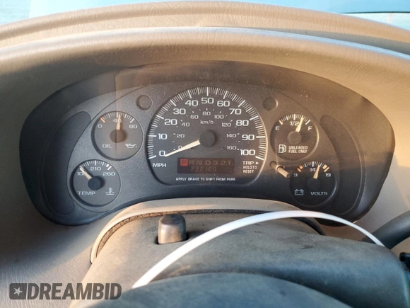 2002 GMC Safari z VIN 1GKDM19XX2B510542, wystawiony jako Copart lot #87019404 z przebiegiem 232 100 mil mil oraz Szkoda całkowita • Salvage title. Historia ofert i sprzedaży dostępna na DreamBid. Obrazek 9.