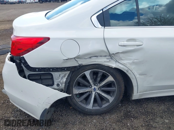 2015 Subaru Legacy 2.5i Limited with VIN 4S3BNAL61F3005604, listed as a IAAI auction lot 42086123 with 52,488 mi miles. Bid and sale history available at carsss.com. Image 6.