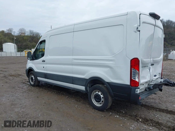 2022 Ford Transit Cargo with VIN 1FTBR1C88NKA04802, listed as a IAAI auction lot 41962182 with 50,454 mi miles and . Bid and sale history available at DreamBid. Image 3.