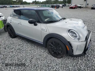 2022 MINI Hardtop Cooper S with VIN WMW53DH06N2S21412, listed as a Copart auction lot 61876185 with Not provided miles and Salvage title. Bid and sale history available at DreamBid. Image 4.