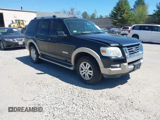 2006 Ford Explorer Eddie Bauer z VIN 1FMEU74E66UB49440, wystawiony jako IAAI lot #42163268 z przebiegiem 141 879 mil mil oraz . Historia ofert i sprzedaży dostępna na DreamBid. Obrazek 1.