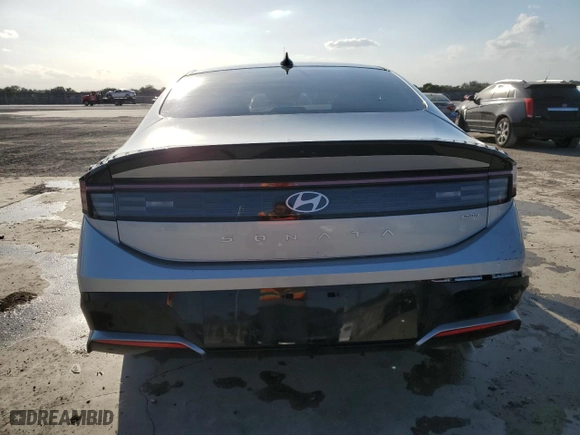 2024 Hyundai Sonata Hybrid SEL with VIN KMHL34JJ6RA092656, listed as a Copart auction lot 47763335 with 14,045 mi miles and Non Repairable. Bid and sale history available at carsss.com. Image 6.