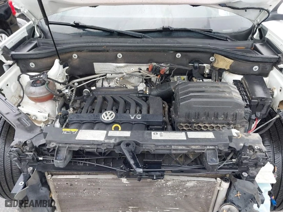 2020 Volkswagen Atlas Cross Sport 3.6L V6 SEL Premium R-Line with VIN 1V2TE2CA3LC220023, listed as a IAAI auction lot 41666475 with 88,083 mi miles. Bid and sale history available at carsss.com. Image 10.