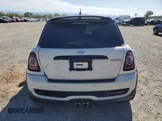 2012 MINI Hardtop S z VIN WMWSV3C55CTY19041, wystawiony jako Copart lot #52653075 z przebiegiem Nie podano mil oraz Czysty tytuł • Clean title. Historia ofert i sprzedaży dostępna na DreamBid. Obrazek 6.