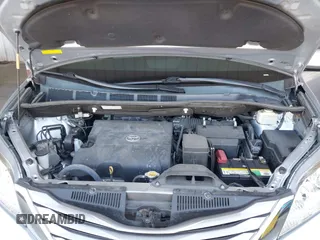 2015 Toyota Sienna XLE с VIN 5TDYK3DC9FS611086, выставлен на аукционе IAAI как лот 41970098 с пробегом 59 154 миль миль и . История ставок и продаж доступна на DreamBid. Изображение 10.