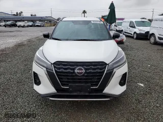 2022 Nissan Kicks SR with VIN 3N1CP5DV4NL502681, listed as a Copart auction lot 45233195 with 36,924 mi miles and Salvage Title. Bid and sale history available at carsss.com. Image 5.