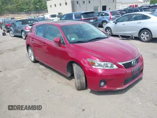 2013 Lexus CT 200h z VIN JTHKD5BH1D2170258, wystawiony jako IAAI lot #42217701 z przebiegiem 120 963 mil mil oraz . Historia ofert i sprzedaży dostępna na DreamBid. Obrazek 1.