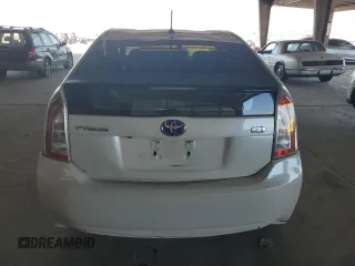 2015 Toyota Prius Four with VIN JTDKN3DU3F0427075, listed as a Copart auction lot 63240165 with 135,236 mi miles and Salvage title. Bid and sale history available at DreamBid. Image 6.