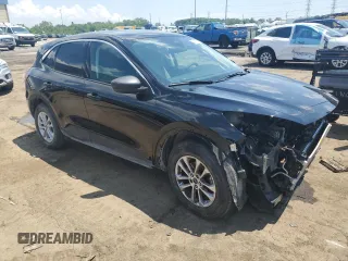 2022 Ford Escape SE z VIN 1FMCU9G67NUB69346, wystawiony jako Copart lot #63013015 z przebiegiem Nie podano mil oraz Czysty tytuł • Clean title. Historia ofert i sprzedaży dostępna na DreamBid. Obrazek 4.