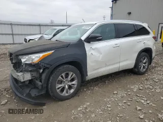 2015 Toyota Highlander XLE z VIN 5TDJKRFH5FS182140, wystawiony jako Copart lot #84608384 z przebiegiem 206 248 mil mil oraz Nie do naprawy • Non repairable. Historia ofert i sprzedaży dostępna na DreamBid. Obrazek 1.