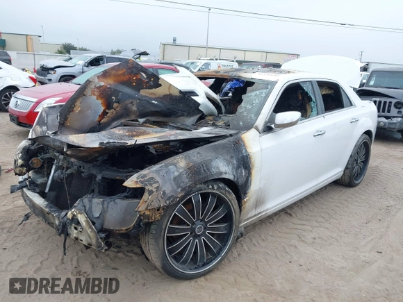 2014 Chrysler 300 with VIN 2C3CCAET4EH117844, listed as a IAAI auction lot 41149046 with 1 mi miles. Bid and sale history available at carsss.com. Image 2.