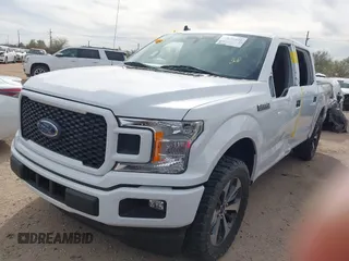 2020 Ford F-150 XL z VIN 1FTEW1CP5LKE39528, wystawiony jako IAAI lot #41826420 z przebiegiem 44 570 mil mil oraz . Historia ofert i sprzedaży dostępna na DreamBid. Obrazek 2.