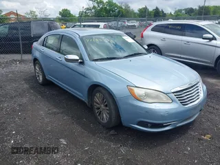 2012 Chrysler 200 Limited with VIN 1C3CCBCG6CN279538, listed as a IAAI auction lot 42183770 with 152,442 mi miles and . Bid and sale history available at carsss.com. Image 1.