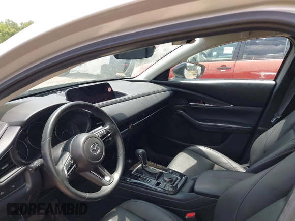 2024 Mazda CX-30 S Select Sport with VIN 3MVDMBBMXRM625886, listed as a IAAI auction lot 42608507 with 37,469 mi miles and . Bid and sale history available at DreamBid. Image 5.
