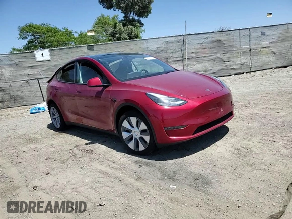 2024 Tesla Model Y Long Range with VIN 7SAYGDEE8RA233147, listed as a Copart auction lot 56695545 with 9,512 mi miles and Salvage title. Bid and sale history available at DreamBid. Image 13.