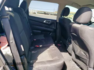 2019 Nissan Pathfinder S z VIN 5N1DR2MN1KC607076, wystawiony jako Copart lot #50372865 z przebiegiem 122 896 mil mil oraz Szkoda całkowita • Salvage title. Historia ofert i sprzedaży dostępna na DreamBid. Obrazek 11.