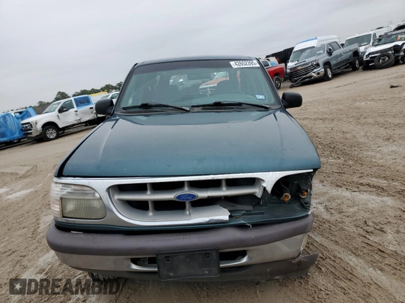 1996 Ford Explorer Eddie Bauer z VIN 1FMDU32X6TZA03546, wystawiony jako Copart lot #42652395 z przebiegiem 54 736 mil mil oraz Czysty tytuł • Clean title. Historia ofert i sprzedaży dostępna na DreamBid. Obrazek 5.