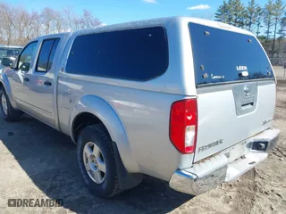 2007 Nissan Frontier SE with VIN 1N6AD09W97C423696, listed as a IAAI auction lot 42010577 with 117,096 mi miles. Bid and sale history available at carsss.com. Image 3.