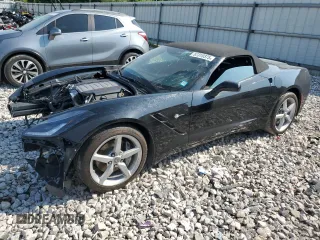 2015 Chevrolet Corvette 1LT z VIN 1G1YA3D79F5116374, wystawiony jako Copart lot #57310375 z przebiegiem 10 591 mil mil oraz Szkoda całkowita • Salvage title. Historia ofert i sprzedaży dostępna na DreamBid. Obrazek 1.