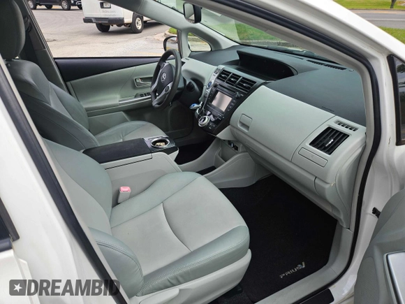 2012 Toyota Prius Two with VIN JTDZN3EU2C3040086, listed as a Copart auction lot 54426935 with 47,535 mi miles and Salvage Title. Bid and sale history available at DreamBid. Image 5.