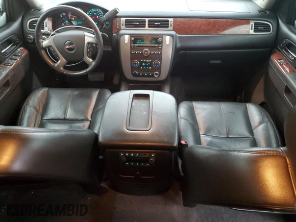 2011 GMC Yukon XL SLT with VIN 1GKS2KE30BR345002, listed as a Copart auction lot 85884584 with 177,557 mi miles and Salvage Title. Bid and sale history available at carsss.com. Image 8.