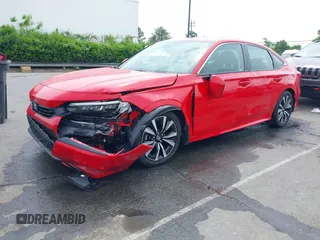 2024 Honda Civic EX z VIN 2HGFE1F77RH328841, wystawiony jako IAAI lot #42085858 z przebiegiem 31 636 mil mil oraz . Historia ofert i sprzedaży dostępna na DreamBid. Obrazek 2.