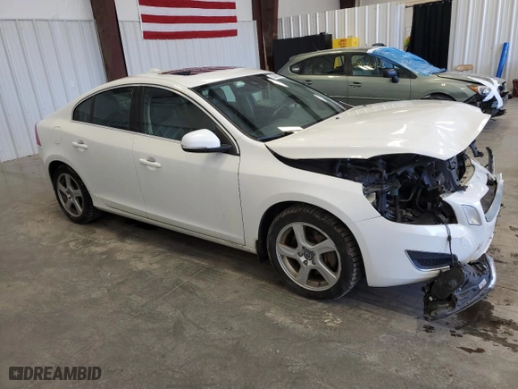 2012 Volvo S60 T5 with VIN YV1622FS6C2093764, listed as a Copart auction lot 50685645 with 182,372 mi miles and Salvage Title. Bid and sale history available at carsss.com. Image 4.