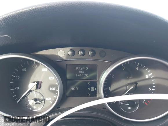 2008 Mercedes-Benz M 550 with VIN 4JGBB72E38A376195, listed as a IAAI auction lot 40781679 with 174,170 mi miles and . Bid and sale history available at carsss.com. Image 7.