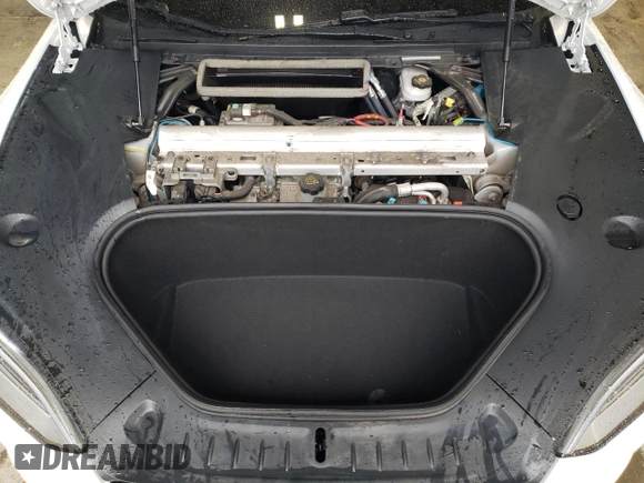 2021 Tesla Model S Long Range z VIN 5YJSA1E5XMF439827, wystawiony jako Copart lot #56117755 z przebiegiem Nie podano mil oraz Szkoda całkowita • Salvage title. Historia ofert i sprzedaży dostępna na DreamBid. Obrazek 11.