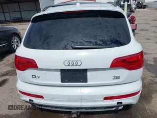 2015 Audi Q7 Prestige with VIN WA1WMAFE9FD023781, listed as a IAAI auction lot 42453124 with Not provided miles and . Bid and sale history available at DreamBid. Image 15.
