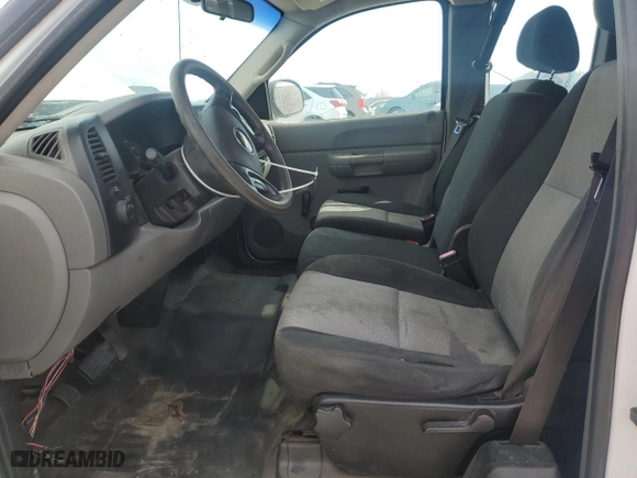2007 Chevrolet Silverado 1500 LT w/1LT with VIN 1GCEC19J27E539831, listed as a Copart auction lot 45889075 with 200,780 mi miles and Clean Title. Bid and sale history available at carsss.com. Image 7.