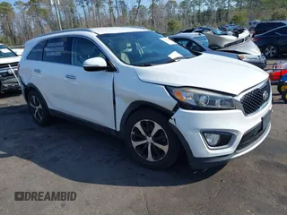 2016 Kia Sorento EX with VIN 5XYPH4A10GG005029, listed as a IAAI auction lot 41517179 with 151,926 mi miles. Bid and sale history available at carsss.com. Image 1.