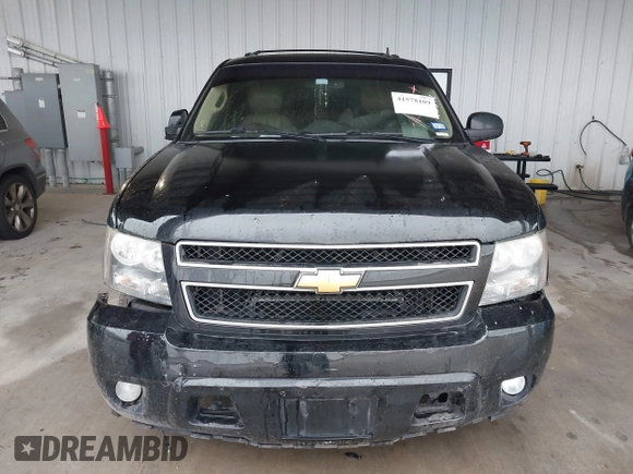 2014 Chevrolet Tahoe LT z VIN 1GNSCBE01ER190342, wystawiony jako IAAI lot #41578109 z przebiegiem 204 781 mil mil oraz . Historia ofert i sprzedaży dostępna na DreamBid. Obrazek 12.